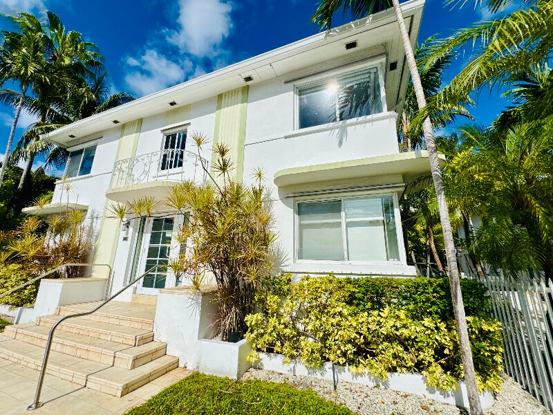 Building Photo - 741 6th St