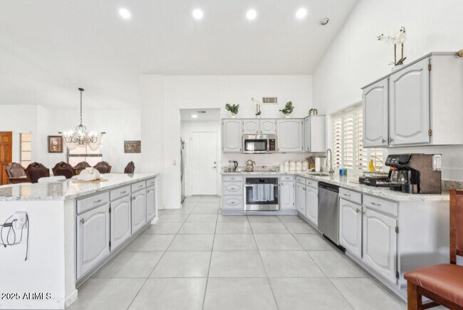 Building Photo - 9814 W Menadota Dr