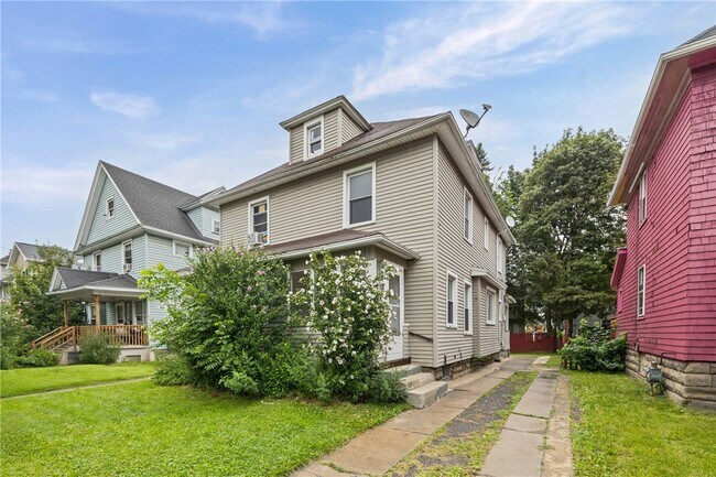 Building Photo - 98 Ackerman St