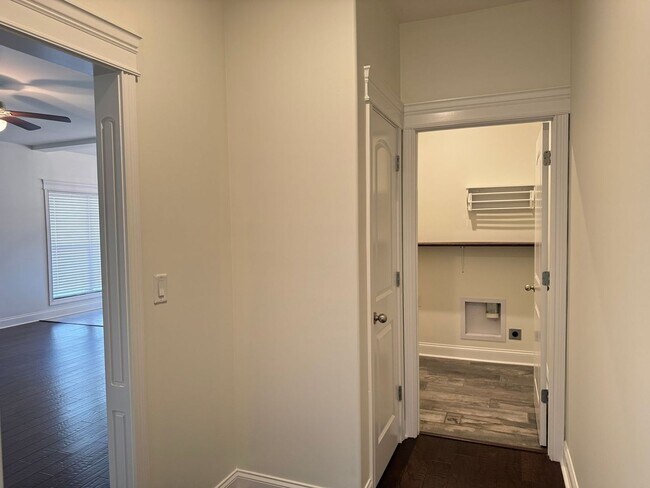 Building Photo - Beautiful 5 Bedroom, 2.5 bath Home in Hickory Wild Subdivision! Lawn care included!