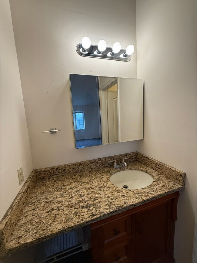 Building Photo - 2BR/2BA Condo in Montgomery Run – Ellicott City, MD