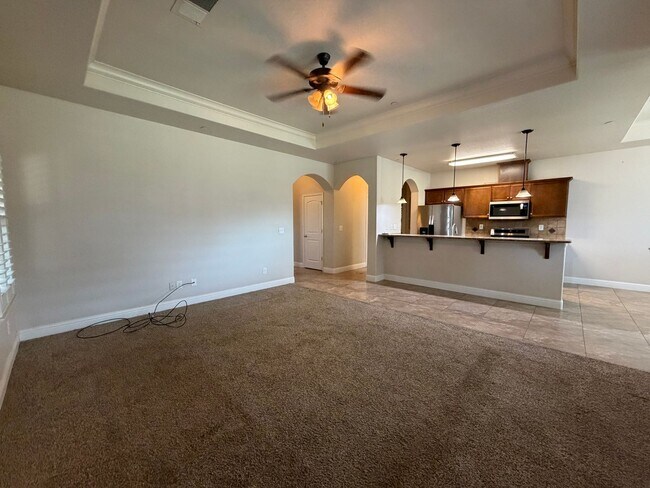 Building Photo - 2710 Orange Tree Dr
