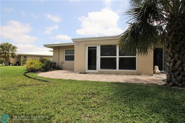 Building Photo - 20844 Vinesta Cir