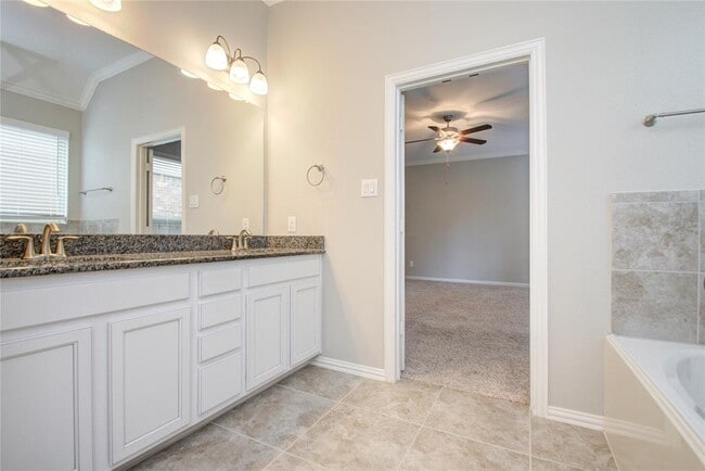 Building Photo - 19259 Presa Canyon Dr