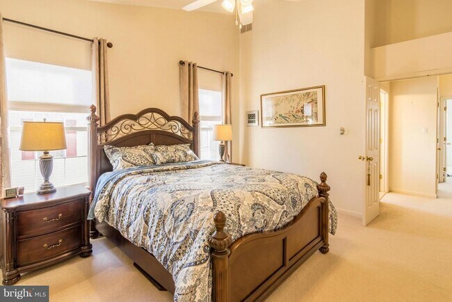 Building Photo - 2715 Summers Ridge Dr