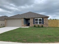 Building Photo - 2011 S B Pl