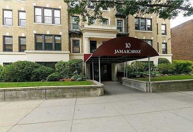 Building Photo - 10 Jamaicaway