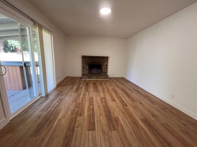 Building Photo - Snag This Rare Gem! 3 Bed, 2 Bath Ranch on a Large Lot