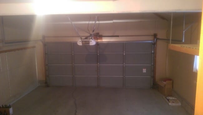 Building Photo - Three Bedroom Condo for rent!