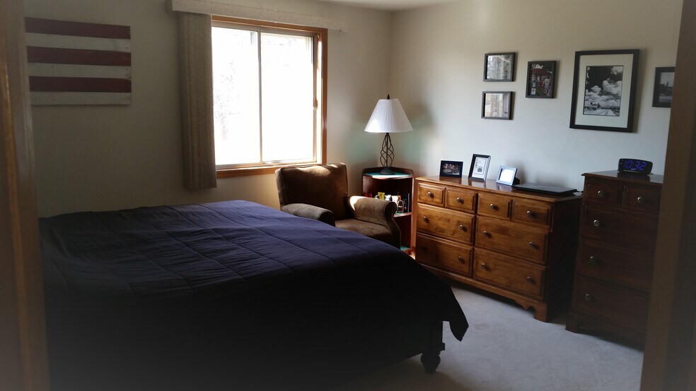 Building Photo - S85W18650 Jean Dr