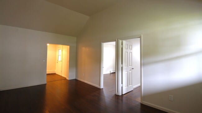 Building Photo - Spacious Two-Bedroom Apartment
