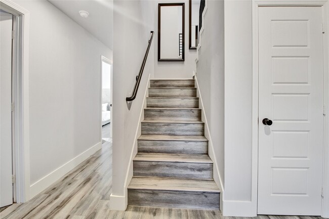 Building Photo - 811 Paul Quinn St