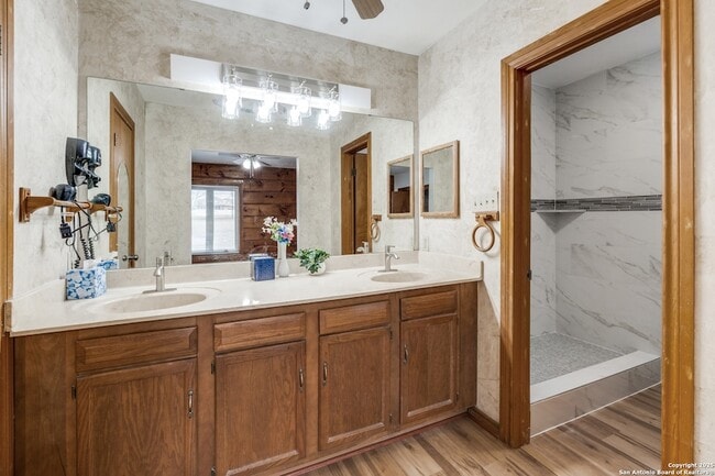 Building Photo - 3140 Green Valley Rd