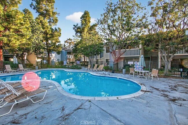 Building Photo - 25611 Quail Run