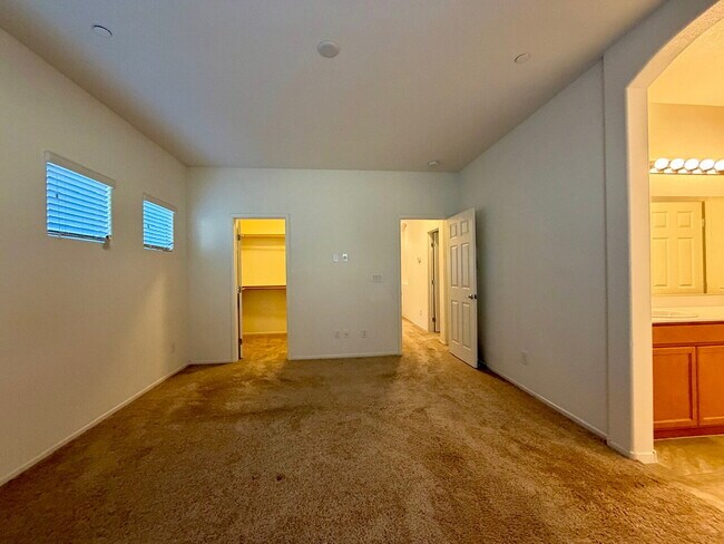 Building Photo - 3 BED 2.5 BATH 2 CAR GARAGE SINGLE FAMILY HOME W/ LOFT, BACKYARD & COMMUNITY POOL, SPA, PLAYGROUN...
