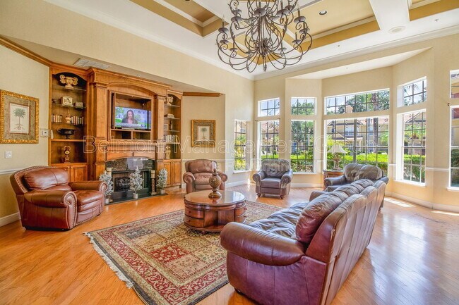 Building Photo - 842 Grand Regency Pointe