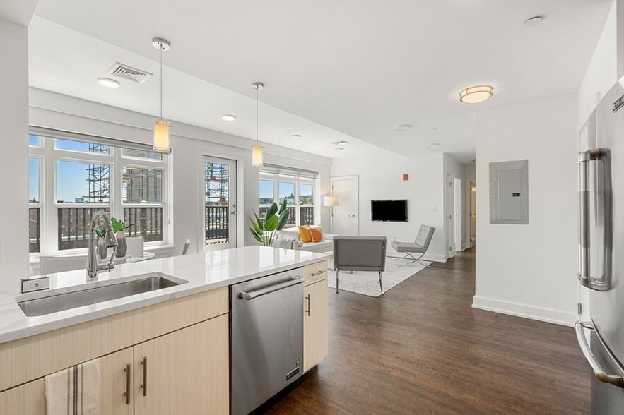 Building Photo - 24 Penniman Rd