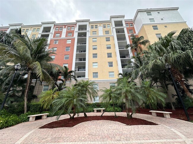 Building Photo - 17150 N Bay Rd