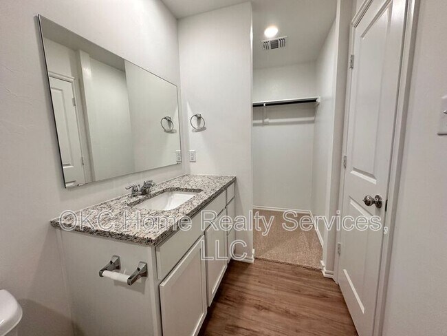 Building Photo - 2318 Wolford Ct