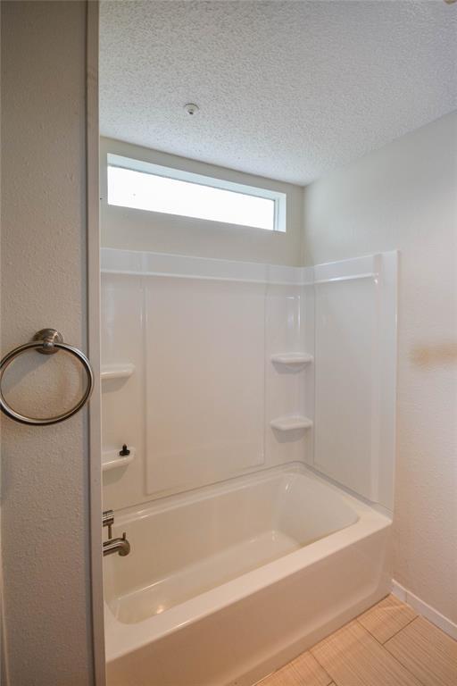 Building Photo - 9262 Westwood Village Dr