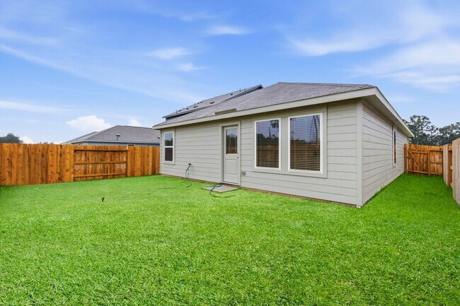Building Photo - 18716 Loom dr