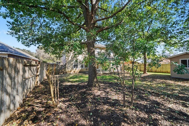 Building Photo - Beautiful 5-Bedroom Home in Schertz - Realtor Commission: $500