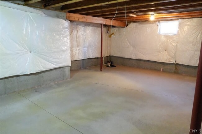Building Photo - 5086 Minuteman Ln