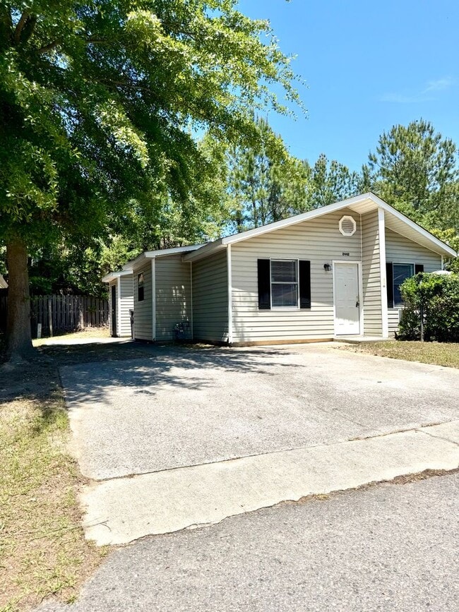 Building Photo - Cozy Living in a Quiet Augusta Community