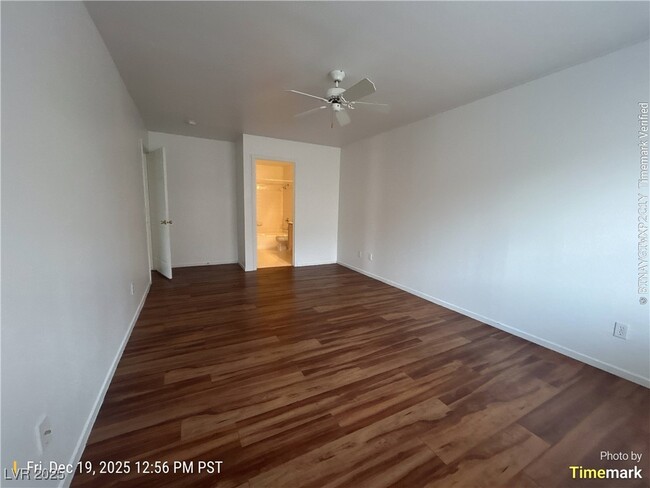 Building Photo - 8461 Blazing Sun Ave