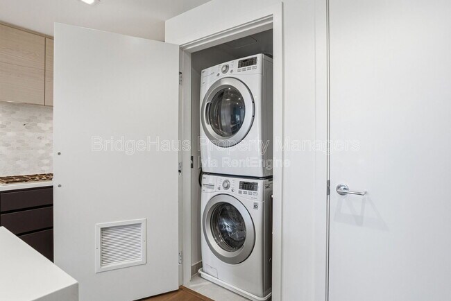 Building Photo - 1388 Kettner Blvd