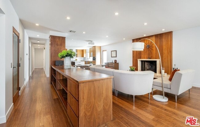 Building Photo - 7826 W 80th St