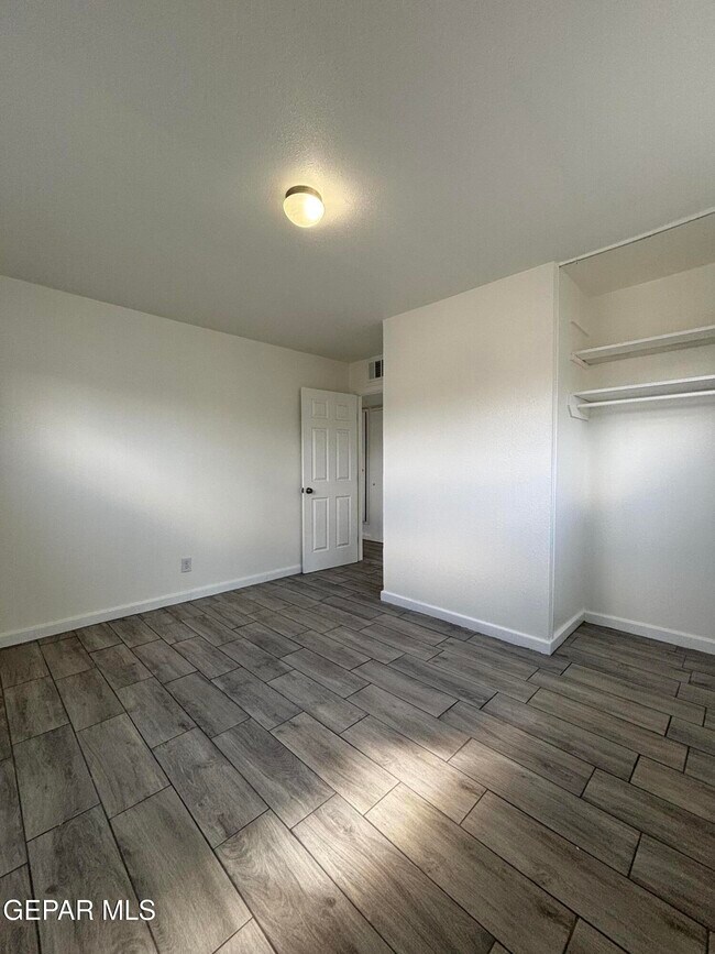 Building Photo - 6138 Taos Dr