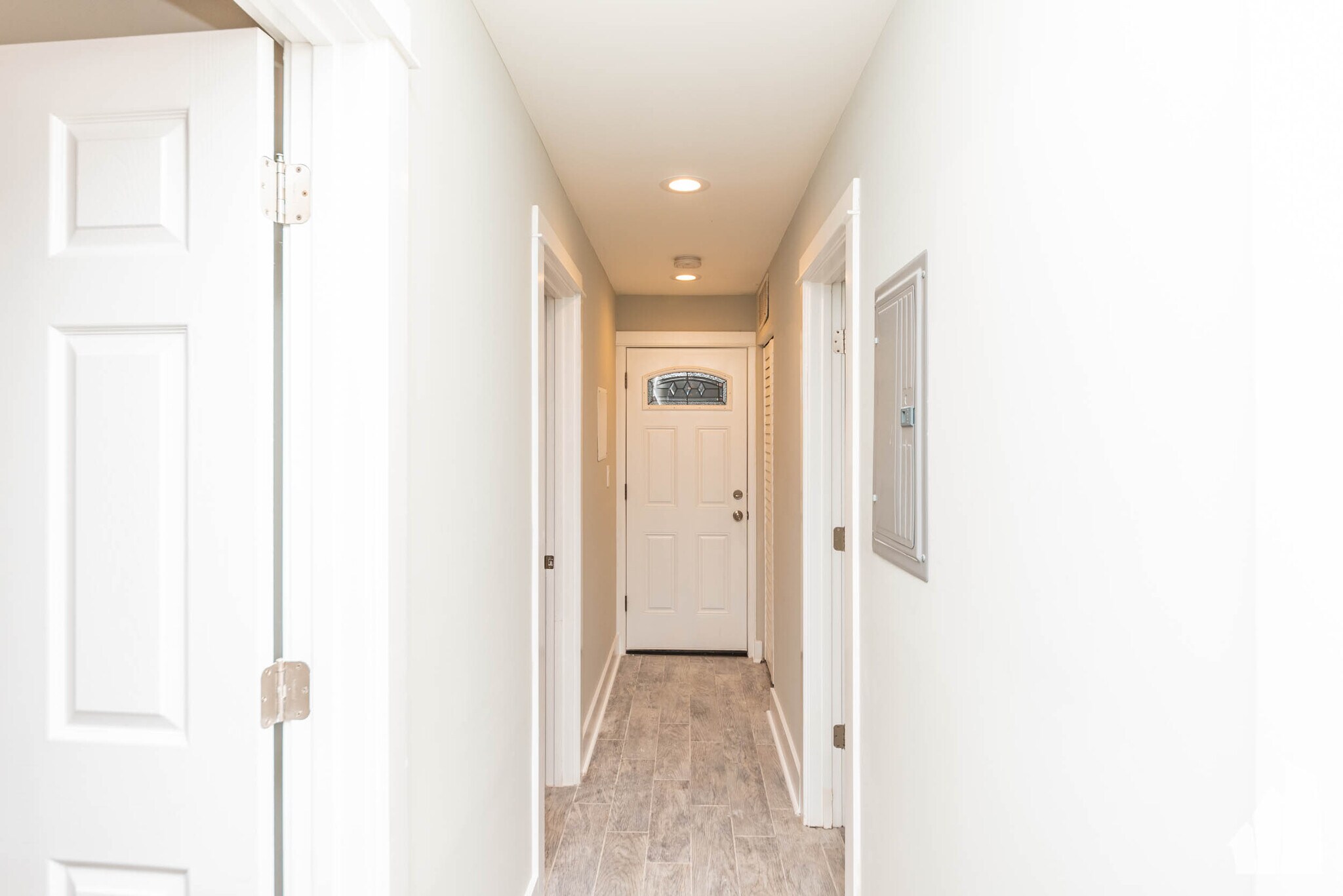 Building Photo - 2437 N Ashland Ave