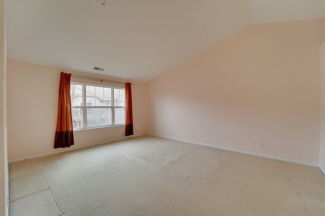 Building Photo - 1838 Crenshaw Cir