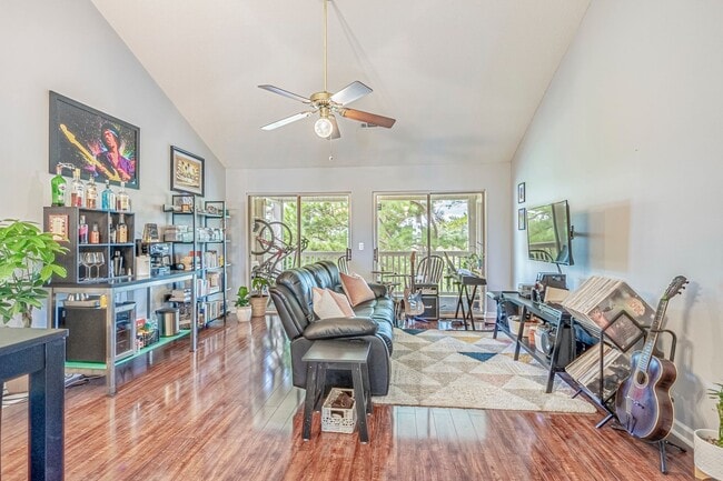 Building Photo - 2 Bed 2 Bath Long Term Rental - Windsor Green in Carolina Forest