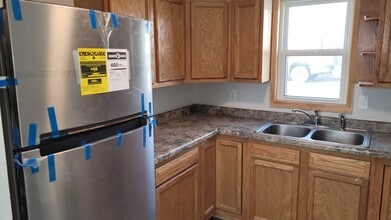 Building Photo - 409 S Madison Ave