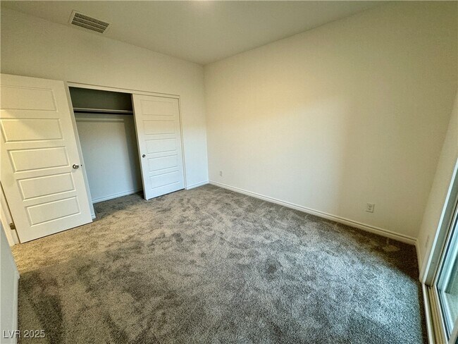 Building Photo - 337 Laurel Peak Dr