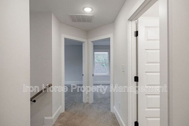 Building Photo - 125 Harper St