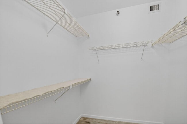 Building Photo - 1850 Homewood Blvd