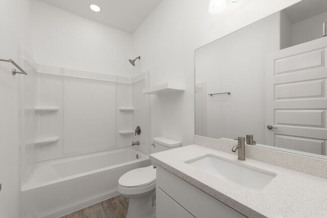 Building Photo - 2718 Maria Dr