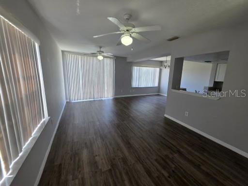 Building Photo - 103 Coconut Palm Way