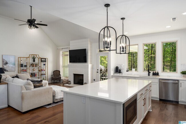 Building Photo - 330330 Kinross Circle