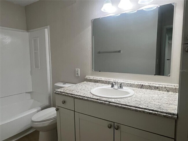 Building Photo - 455 Alt 19