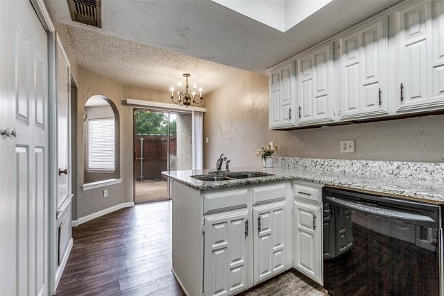 Building Photo - 14151 Montfort Dr