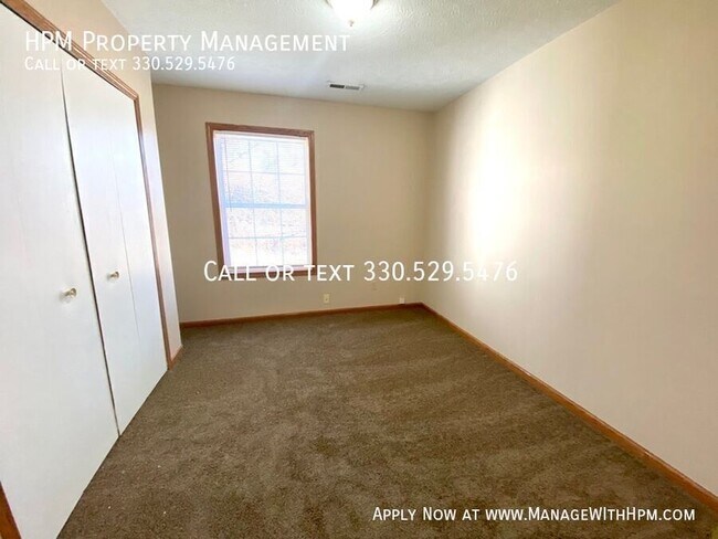 Building Photo - 2525 Zircon St NE