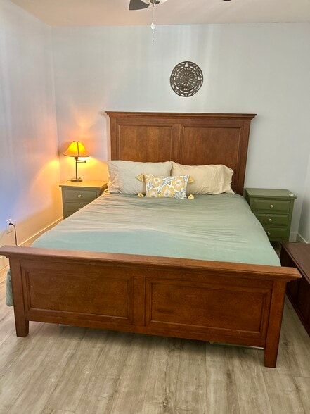 Building Photo - 1476 W Dakota Ave