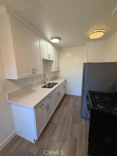 Building Photo - 4219 E 4th St