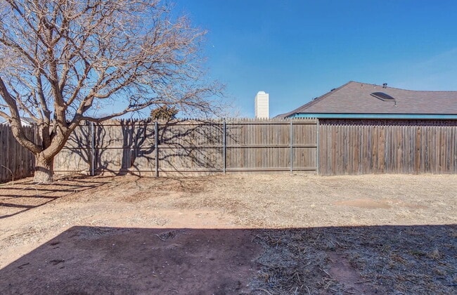 Building Photo - "Charming 3-Bed, 2-Bath Home in Lubbock - 1509 Sq Ft of Comfortable Living!"