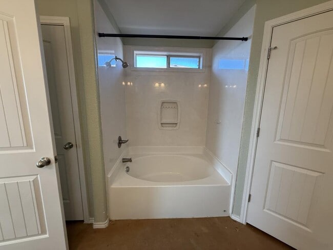 Building Photo - 3202 Rockwall Dr