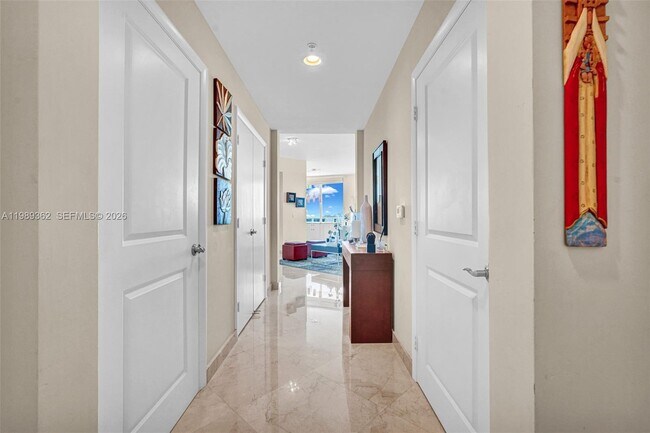 Building Photo - 1945 S Ocean Dr